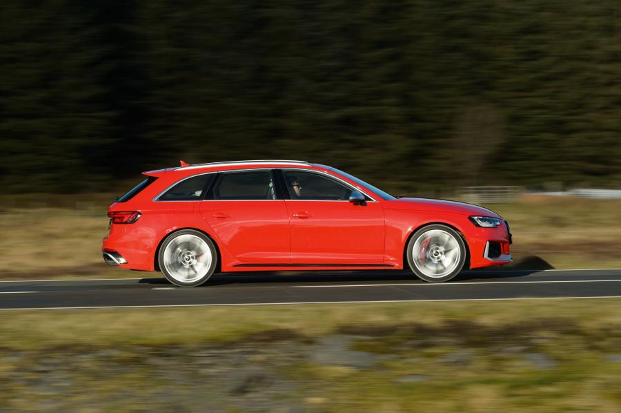  Audi RS4 Avant (B9) 2018 года  (UK) (фото 22 из 40)
